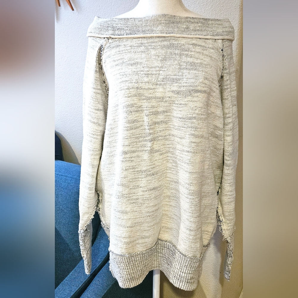 Like NEW Free People Sweater Size Medium